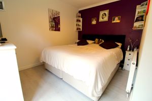 Bedroom- click for photo gallery